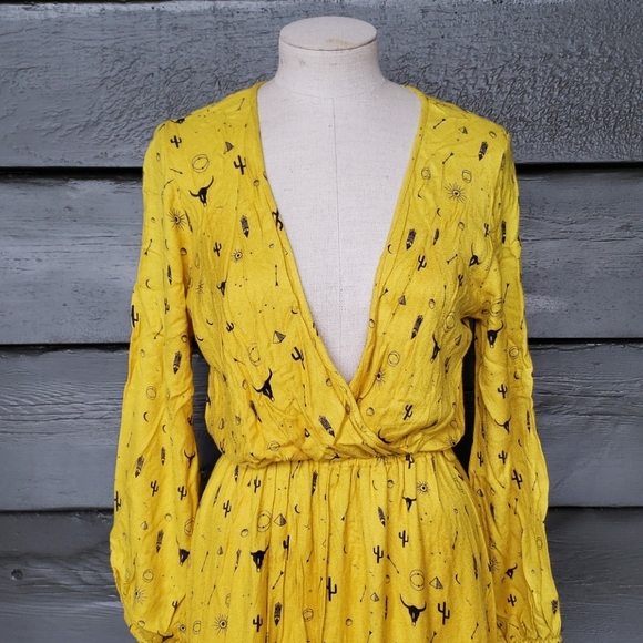 REMINISCENCE PARIS Mademoiselle Ema Yellow Southwest Print Maxi Dress FREE SIZE - Picture 5 of 8